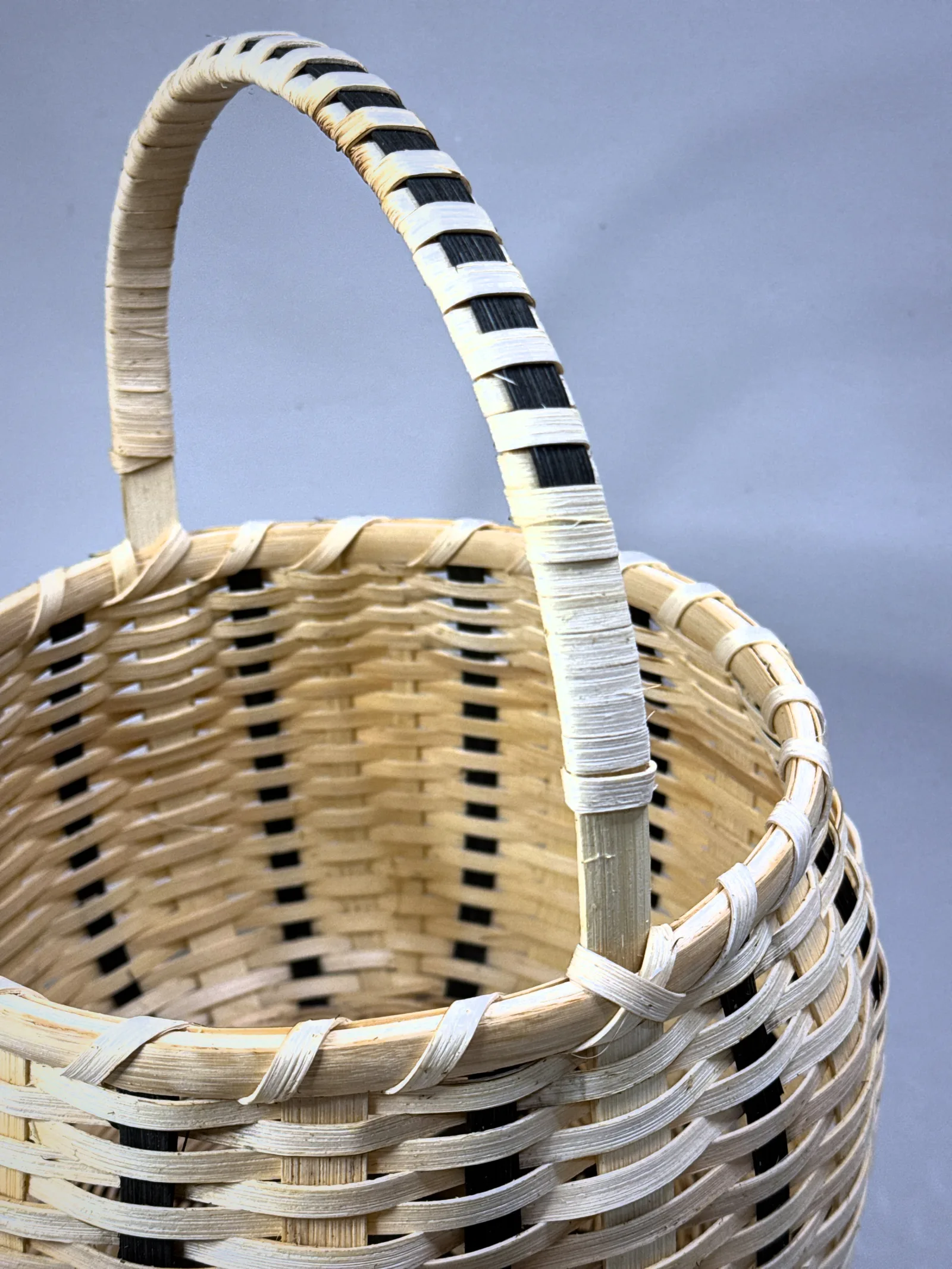 Pumpkin Treat Basket — image 4