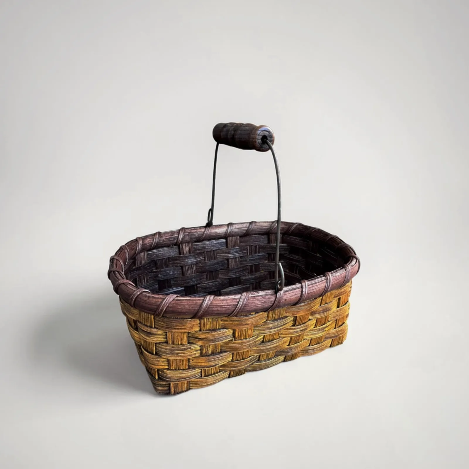 Swing Handled Gift Basket — image 1