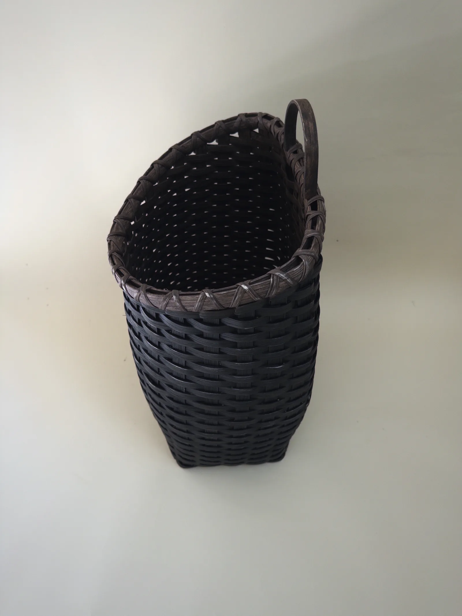 Primitive Front Porch Basket — image 6
