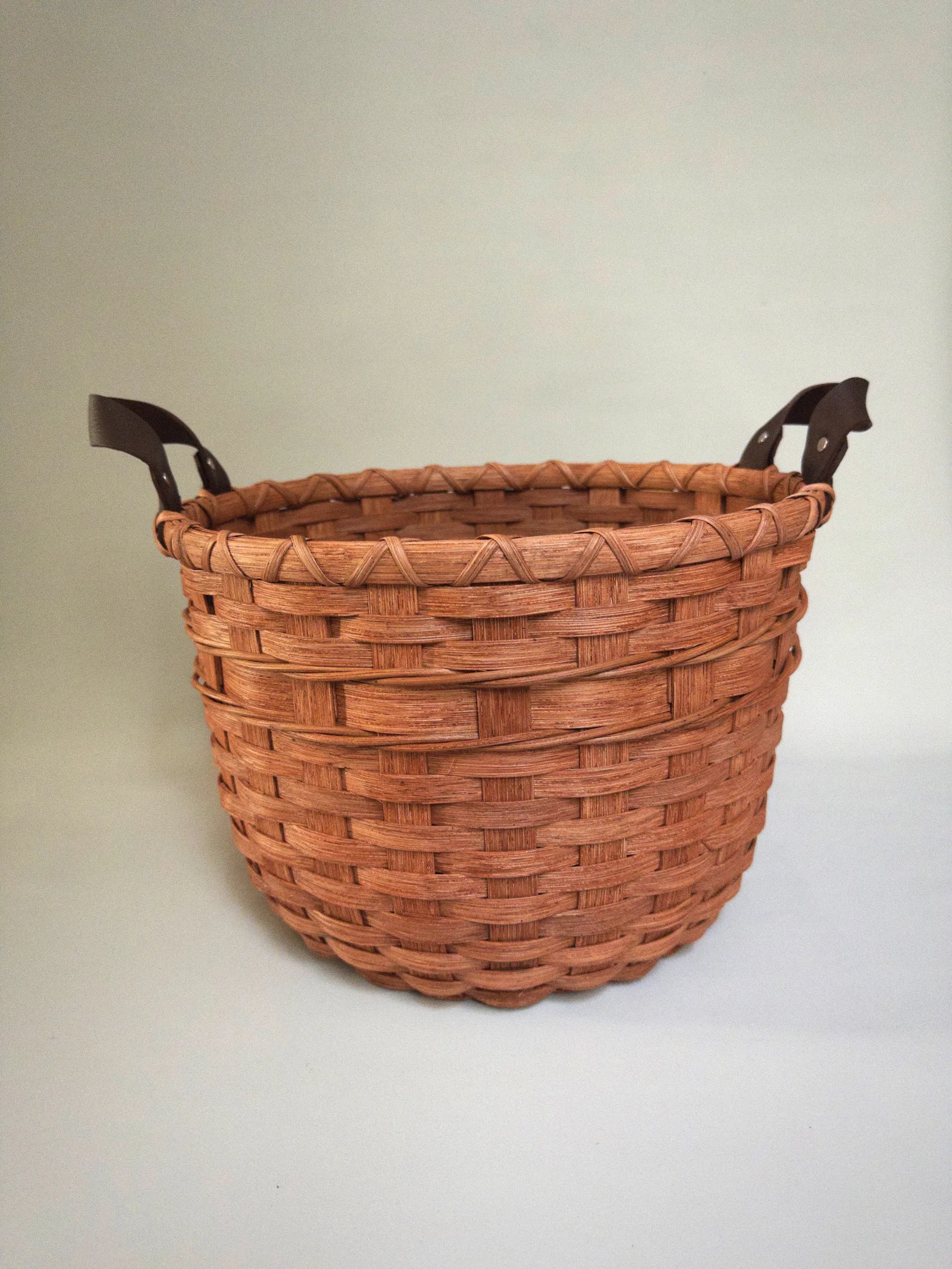 Mitten Basket — image 1