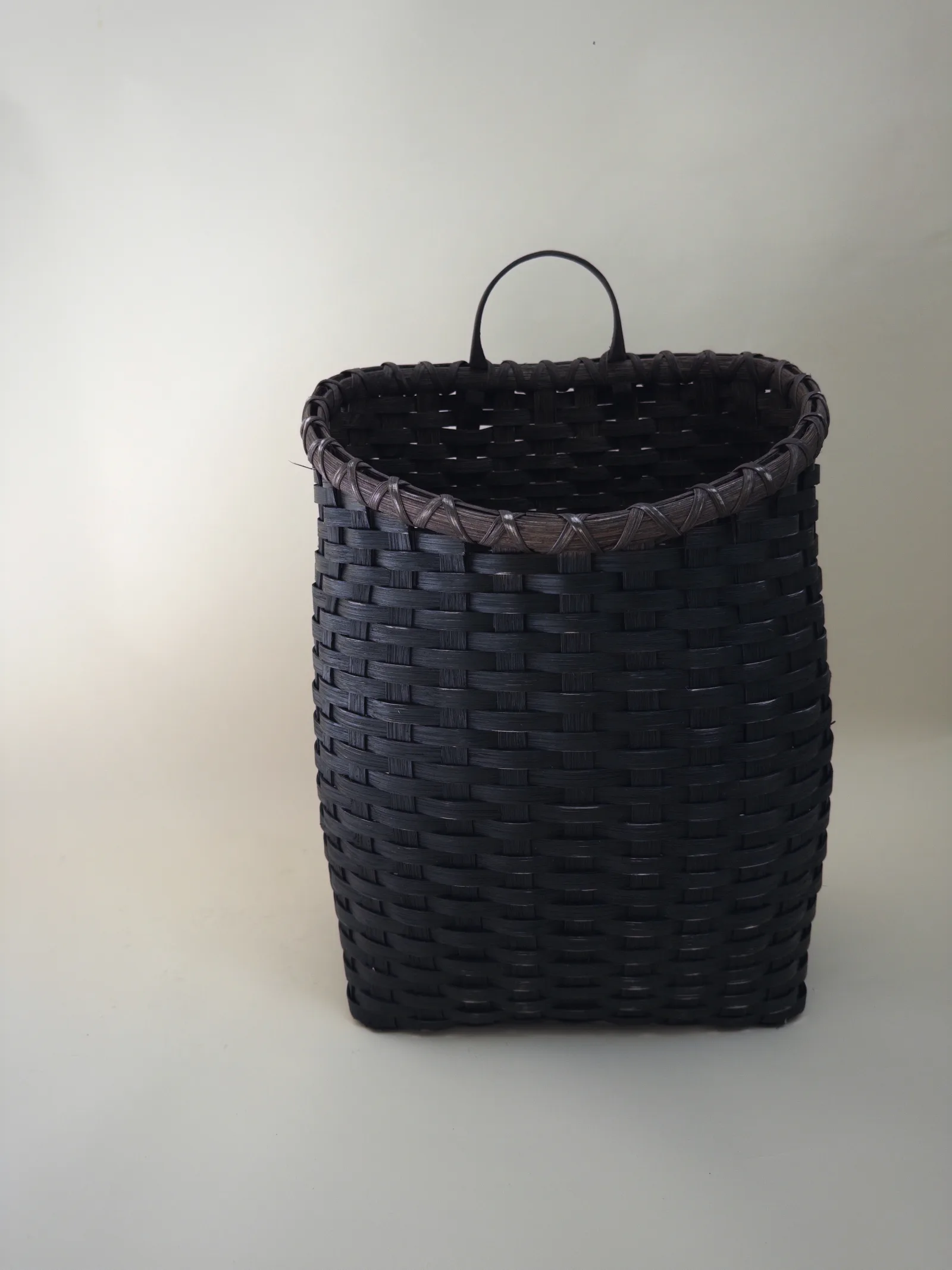 Primitive Front Porch Basket — image 8