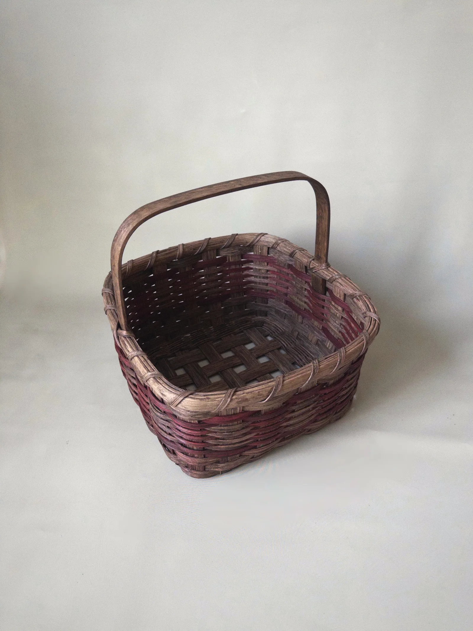 Round Cornered Market Basket — image 5
