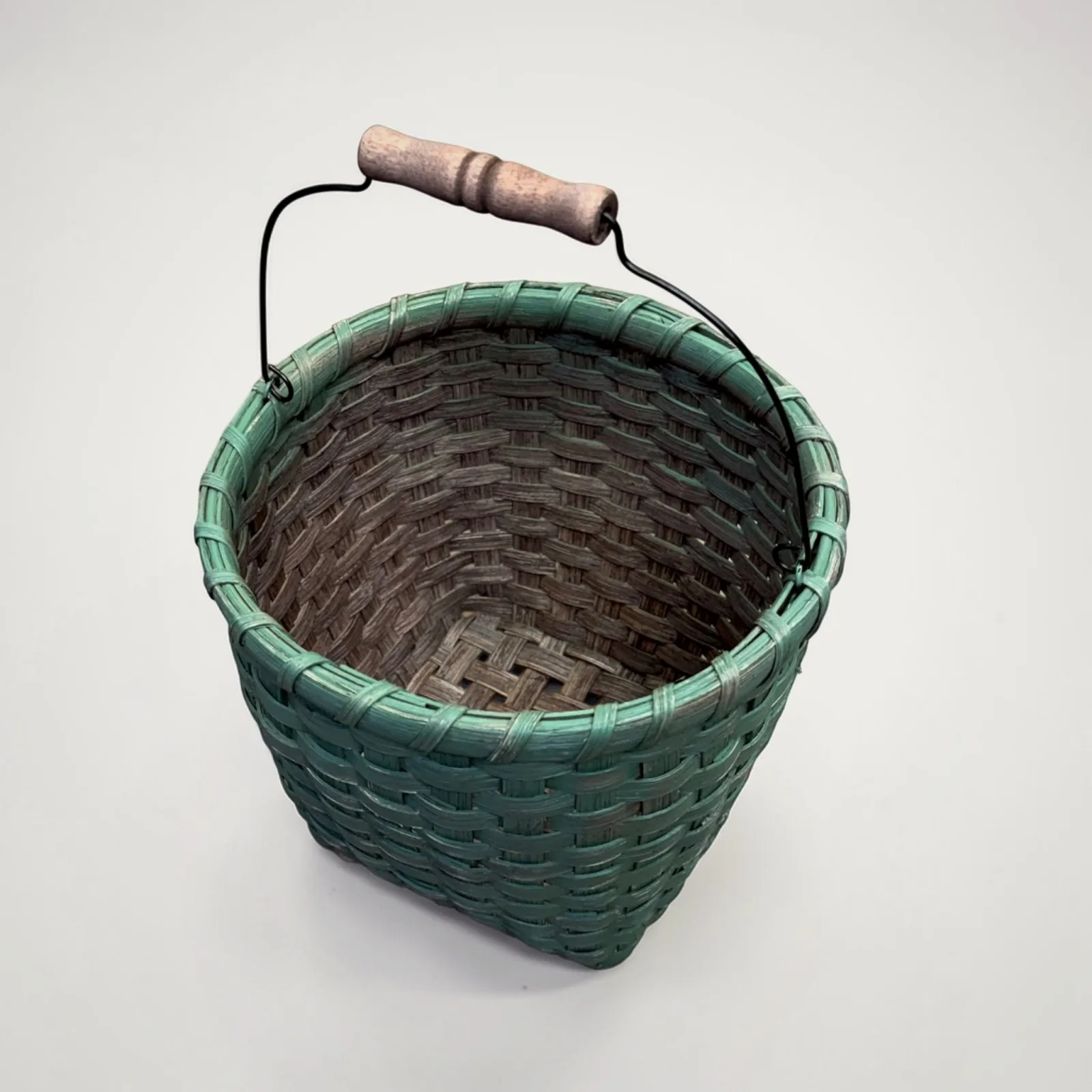 Clothes Pin Basket — image 7